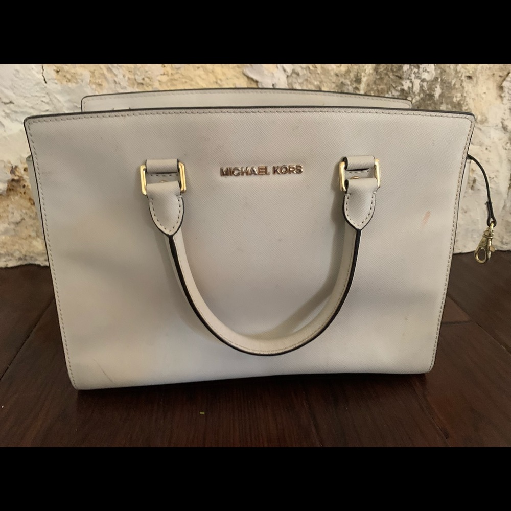 White Michael Kors bag